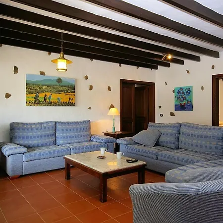 Villa Finca La Crucita Lanzarote By Pvl *