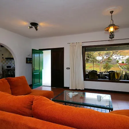 Villa Finca La Crucita Lanzarote By Pvl *