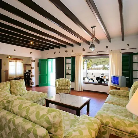 Villa Finca La Crucita Lanzarote By Pvl