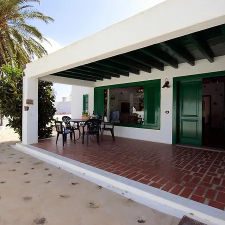 Villa Finca La Crucita Lanzarote By Pvl Haría